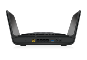 NETGEAR Nighthawk Tri-Band AX8 8-Stream AX6600 WiFi 6 Router (RAX70) wireless router Gigabit Ethernet Tri-band (2.4 GHz / 5 GHz / 5 GHz) Black