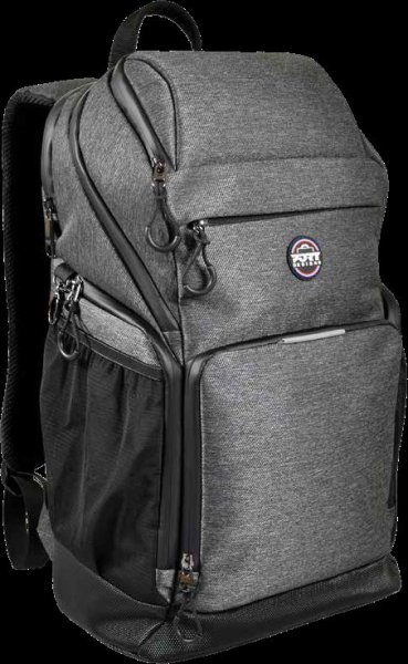 Port Designs Montreal prmium 15.6" business back pack. Includes removable weather resistant rain cover